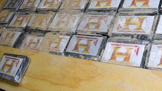 Livorno, 30 anni di carcere per tre portuali accusati di essere al servizio dei trafficanti di droga - Ecco chi sono