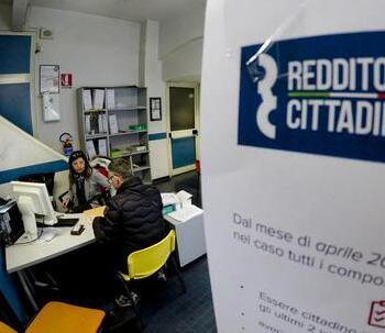 Modena. Il consiglio comunale chiede al Governo di non cancellare il reddito di cittadinanza<br type="_moz" />
