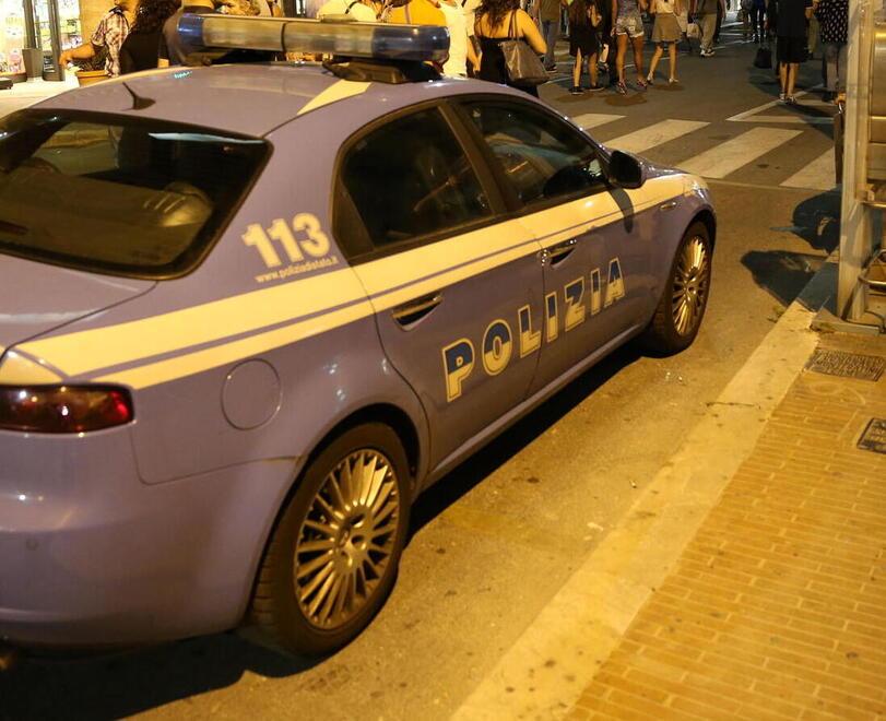 Montecatini, spaccia droga ai ragazzi: arrestato dalla polizia