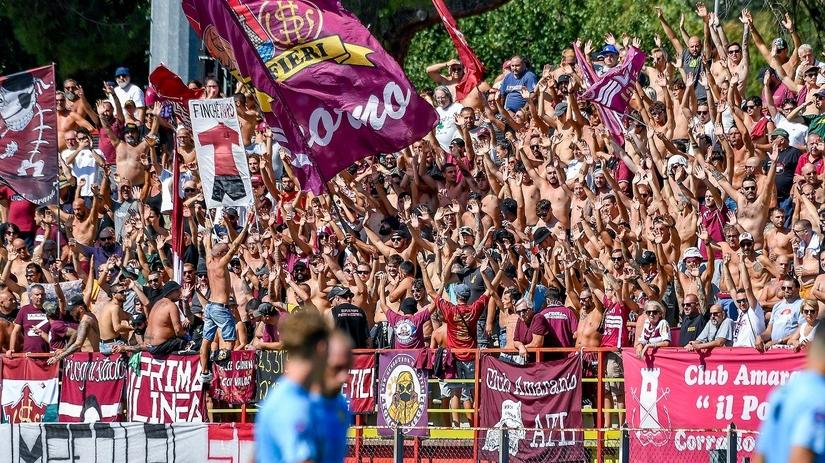 La tifoseria Amanto