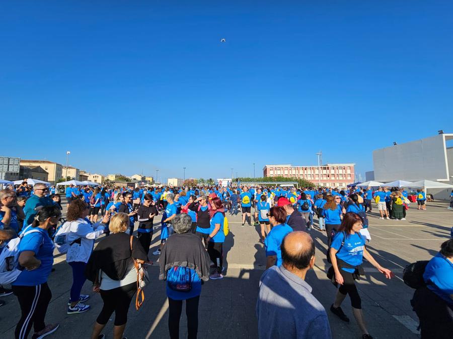Porto Torres, un migliaio di persone alla passeggiata della solidarietà