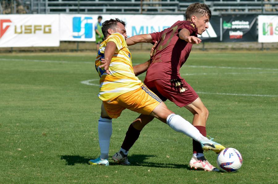 
	In foto Giancarlo Grassi un&rsquo;azione di gioco dei minerari

