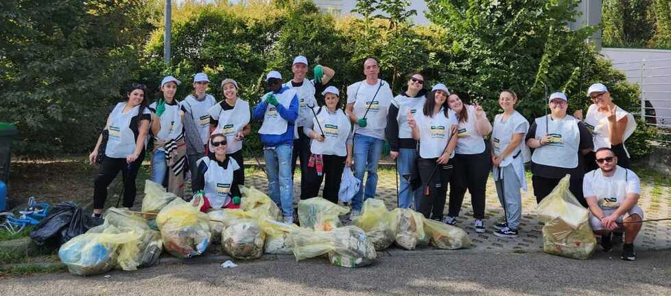 Carpi. Nell’area “food” 144 chili di rifiuti: i dipendenti raccolgono 18 sacchi<br type="_moz" />
