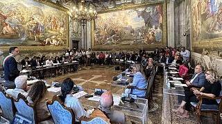 Matteo Trapani, capogruppo del Pd; a destra una seduta del consiglio comunale