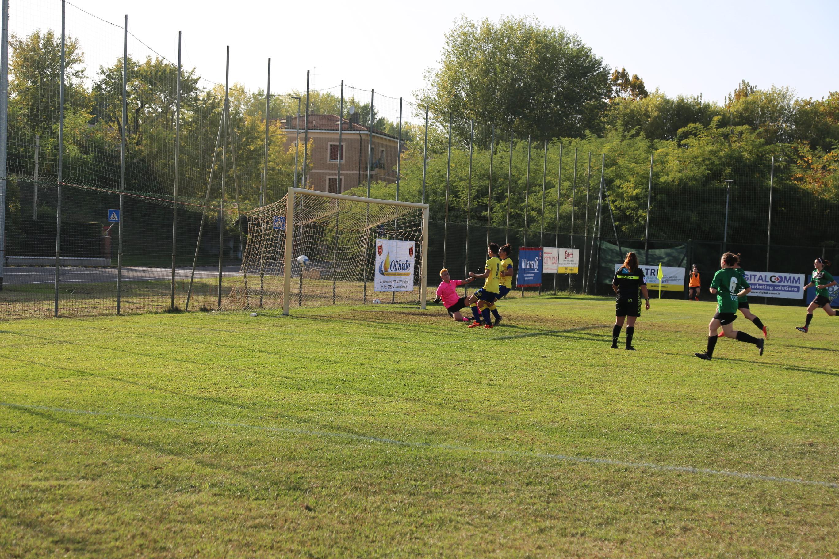Il Modena a segno: cinque gol e primo successo<br>
