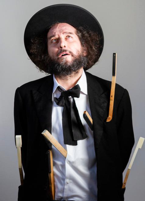 Capossela in concerto a Ferrara «Sono felice di ripartire da qui»