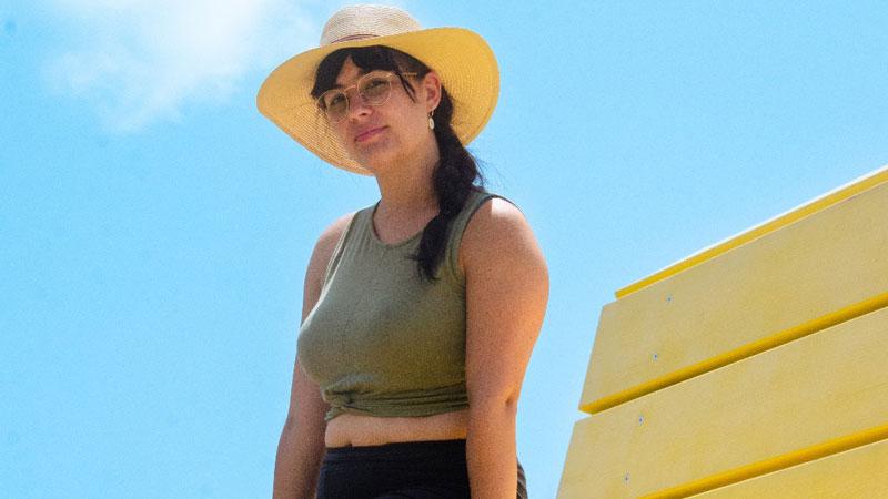 Giulia, giovane seravezzina in lizza per il premio a chi crea i migliori contenuti web: «Ma non chiamatemi influencer»