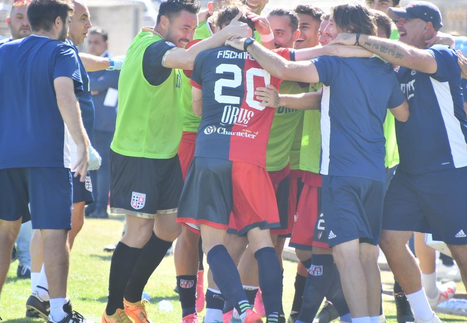 «Che bello festeggiare sotto la curva, i tifosi della Torres sono fantastici» 