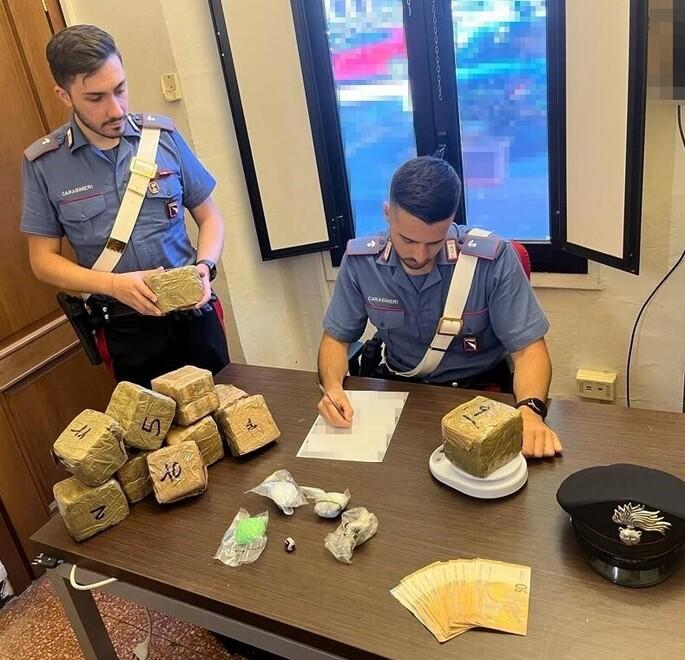 Portomaggiore, trovati con 10 chili di hashish: due arresti<br type="_moz" />
