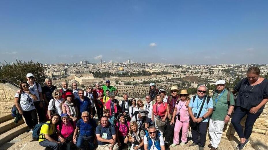 I 35 pellegrini di Poggio Renatico a Betlemme: «Quanta paura, però siamo salvi»