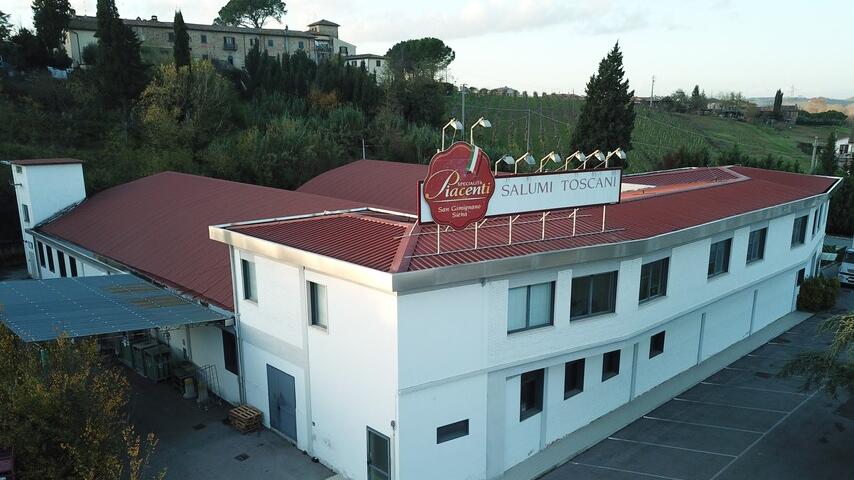 Certaldo, il Salumificio Toscano Piacenti e i 37 posti di lavoro ora si possono salvare