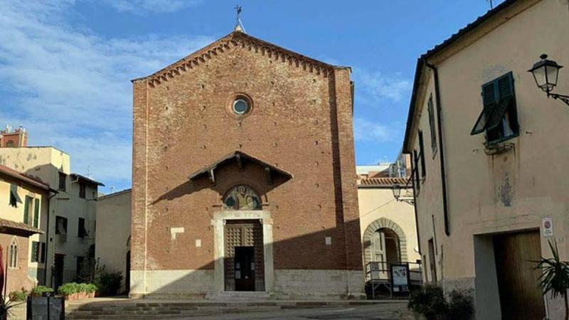 Piombino, addio all’asfalto del centro storico: nuovo pavimento in granito