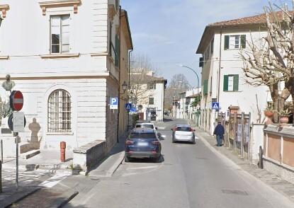 Pontedera, denunciati i due giovani in fuga dopo il folle inseguimento su un’auto rubata
