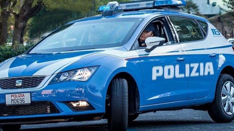 Prato, ruba 2.500 euro al pronto moda: rintracciato e denunciato