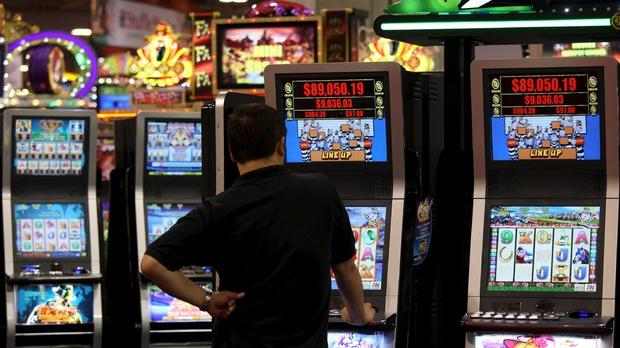 Gioco d’azzardo, dati shock: a Vignola spesi 23 milioni online<br>