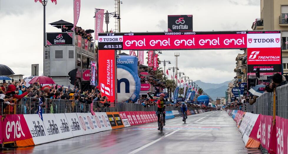 Giro d’Italia, una tappa partirà da Viareggio: attesa per la conferma ufficiale