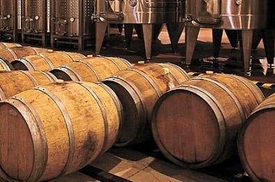 Controlli dei Nas tra Cagliari e Oristano: 59 aziende vitivinicole ispezionate, multe per 9