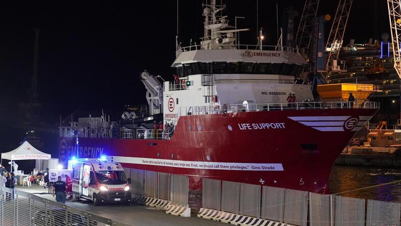 Livorno, con Emergency sulla nave Life Support: «Ecco come salviamo i profughi»<br>