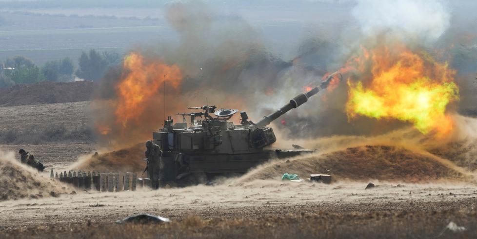 Due manifestazioni in piazza contro la guerra in Medio Oriente