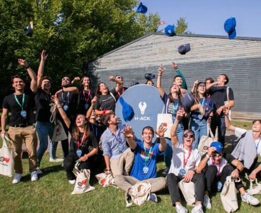 Intelligenza artificiale, vince il team di Ferrara