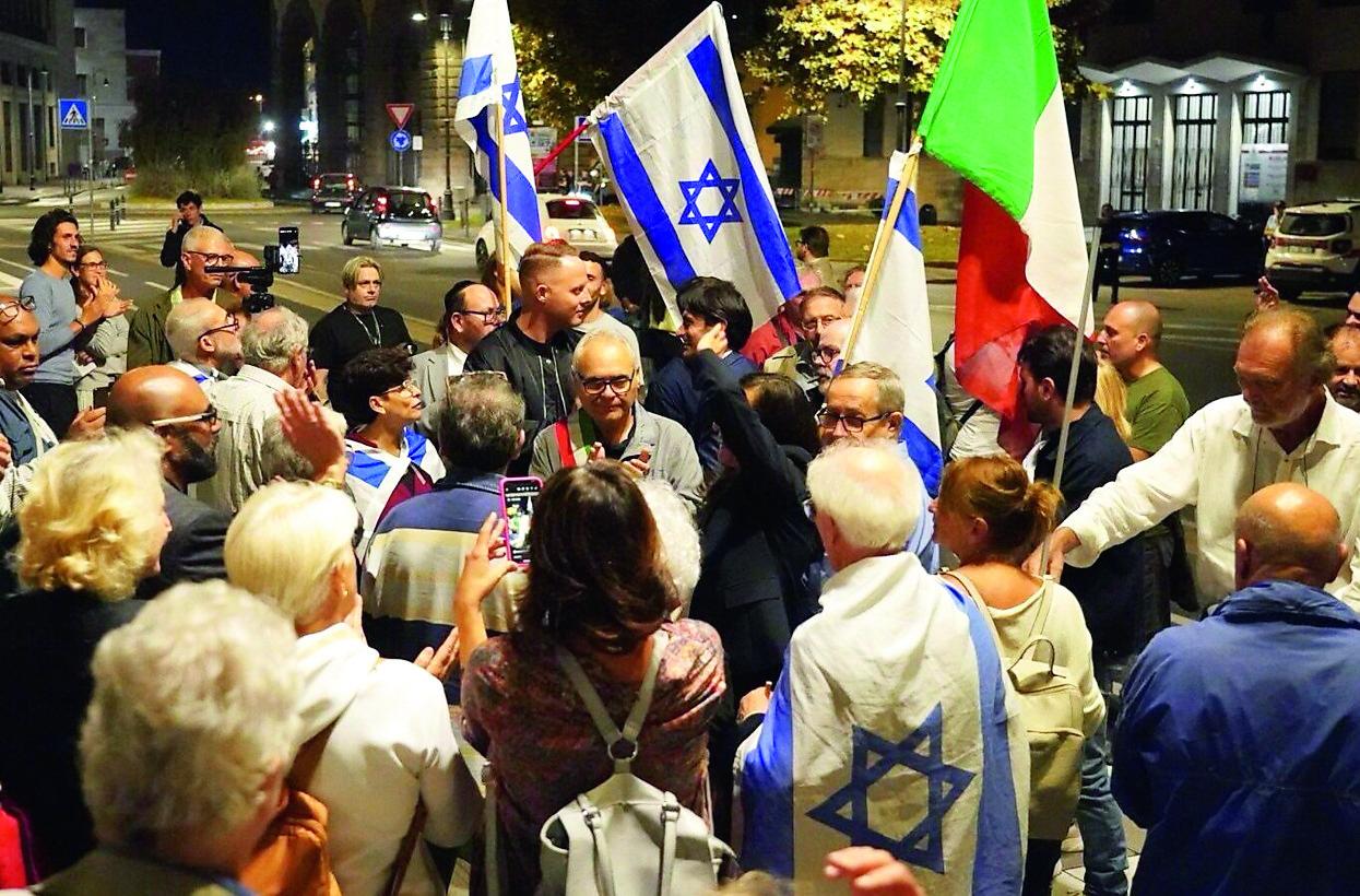 Firenze, la manifestazione pro-Israele divide il centrosinistra e diventa l'occasione per un bisticcio tra Italia Viva e Pd<br>
