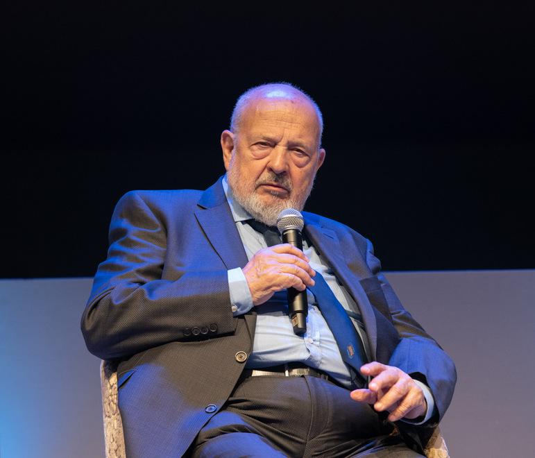 Lo storico Franco Cardini: "Il conflitto è una sciagura per tutto il Mediterraneo"