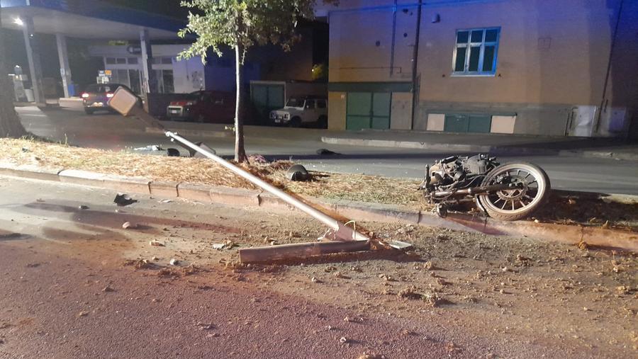 Grosseto: schianto in moto in via Mascagni, gravissimo sottufficiale del Savoia di 30 anni