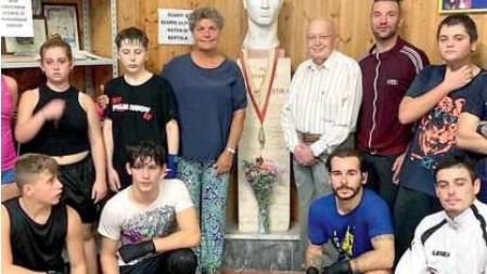 Foto di gruppo per gli atleti della Bertola