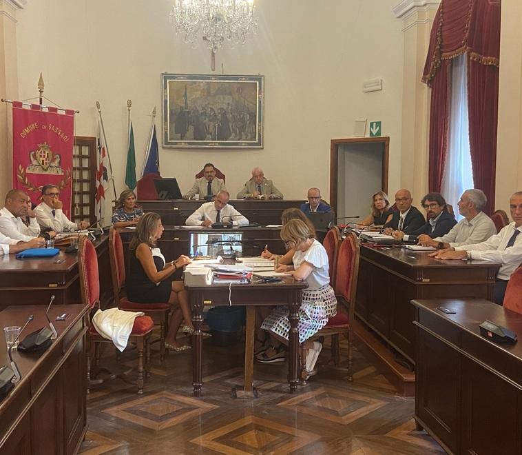 Ecco quanto guadagnano gli assessori e il presidente del consiglio comunale di Sassari: sono scattati gli aumenti