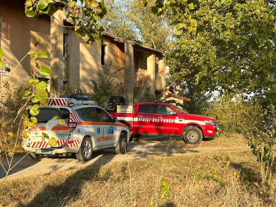 Calcinaia, muore a 17 anni nel crollo nel casolare: Mattia e gli amici stavano girando un video per i social