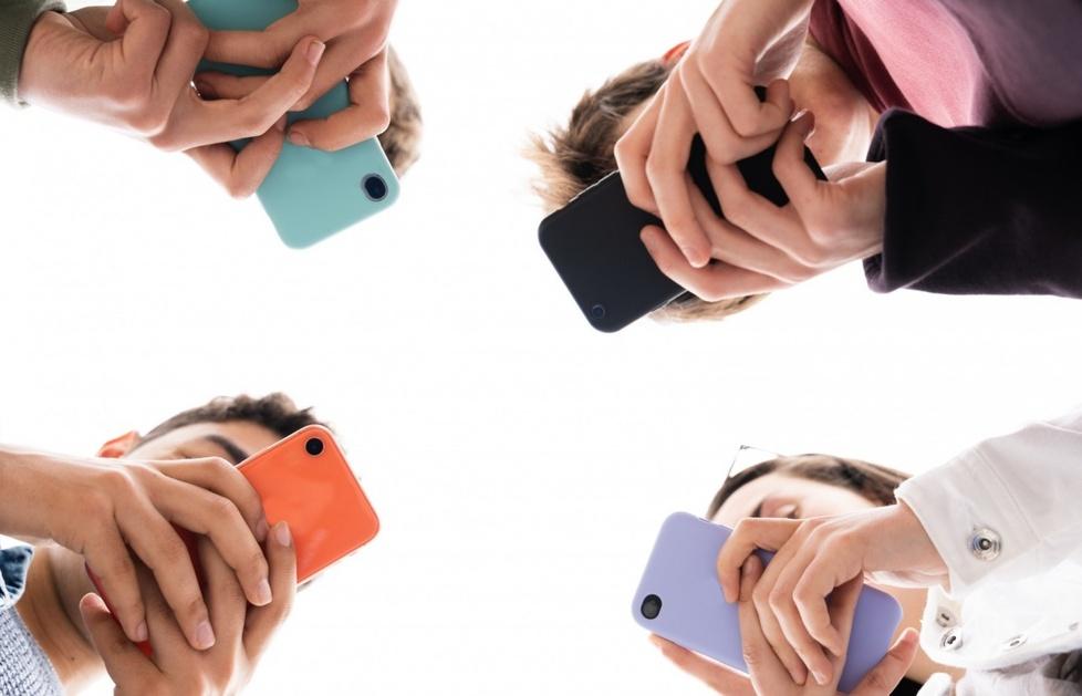 Morire di social, lo psicologo: «Avremo ragazzi bravissimi nell’uso delle tecnologie, ma meno empatici»