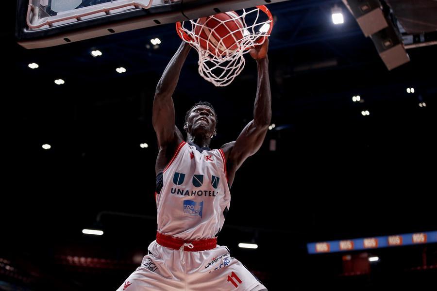 Troppa Milano per la Unahotels Reggio Emilia