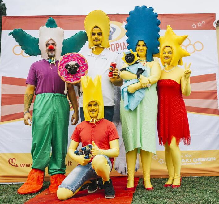 Livorno, Ugopiadi-show: le olimpiadi dei cani Carlini a tema Medioevo