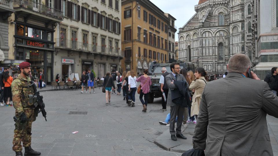 Firenze, in arrivo i militari in città: controlli su spaccio e furti