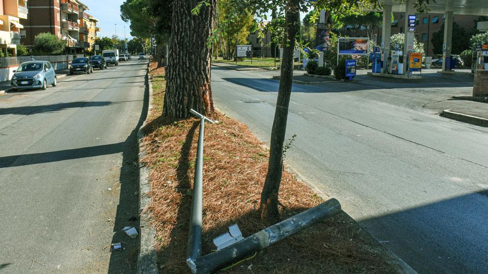 Grosseto, schianto all’alba in viale Mascagni: ancora in prognosi riservata il militare trentenne