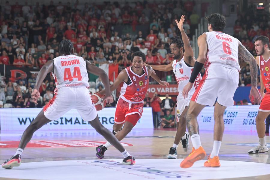 Estra Pistoia a Scafati in cerca del primo successo