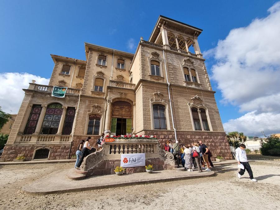 
	La splendida Villa Mimosa <em>(foto Mauro Chessa)</em>

