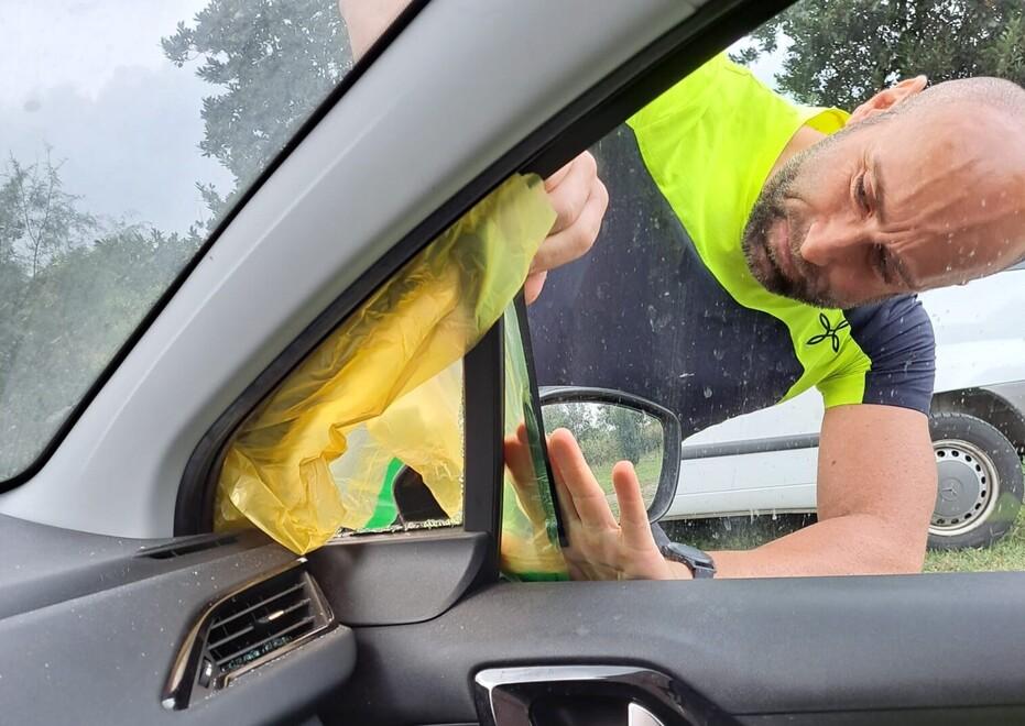 Razzia nell’auto in sosta a Volano: soldi, pc e cellulare portati via