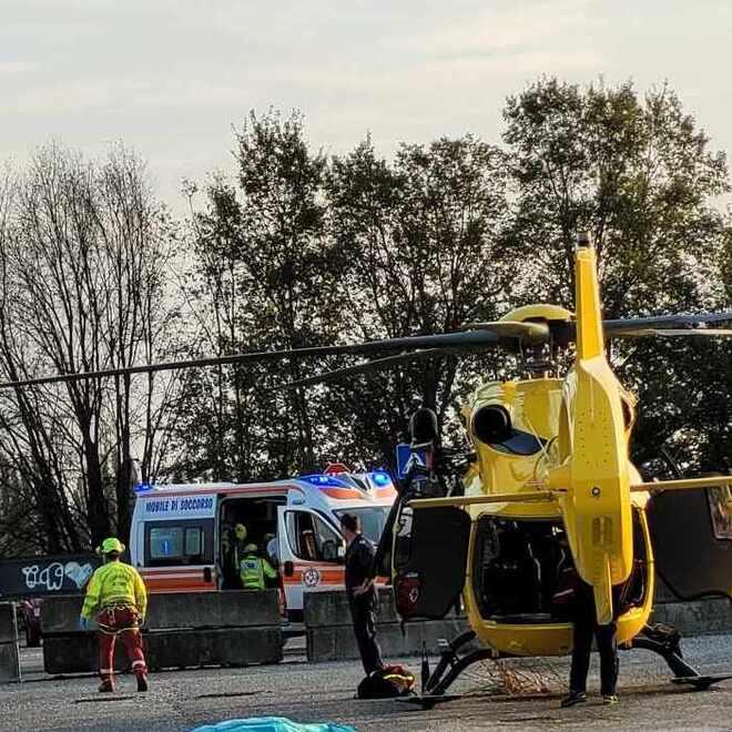 Copparo, anziano in visita ai parenti cade dalle scale e batte la testa