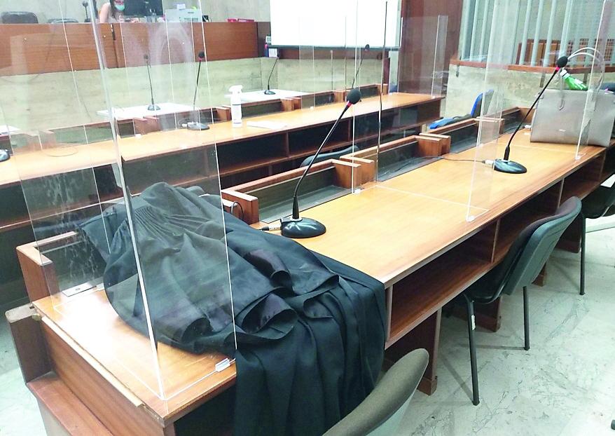 Fatture ed evasione di imposte: assolti Evans Capuano e la suocera