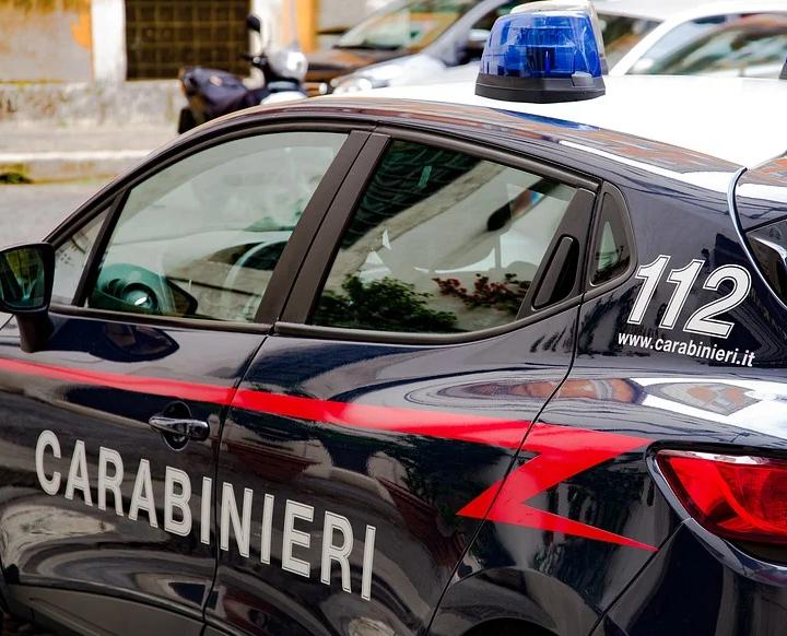 Rubano i bancomat in hotel e fanno acquisti a Massa, Lucca e Pisa: tre nei guai