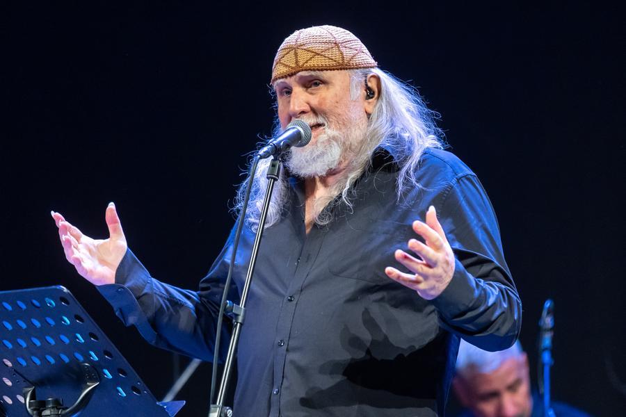 Ferrara, Moni Ovadia lascia la direzione del Teatro Comunale