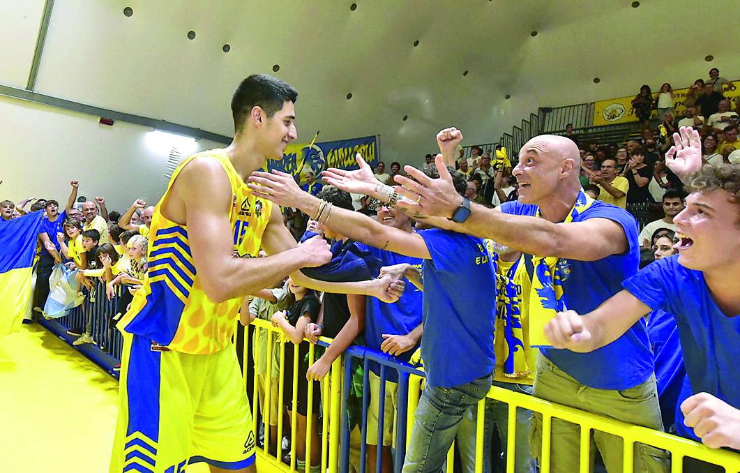 Il derby è un trionfo gialloblù<br>
