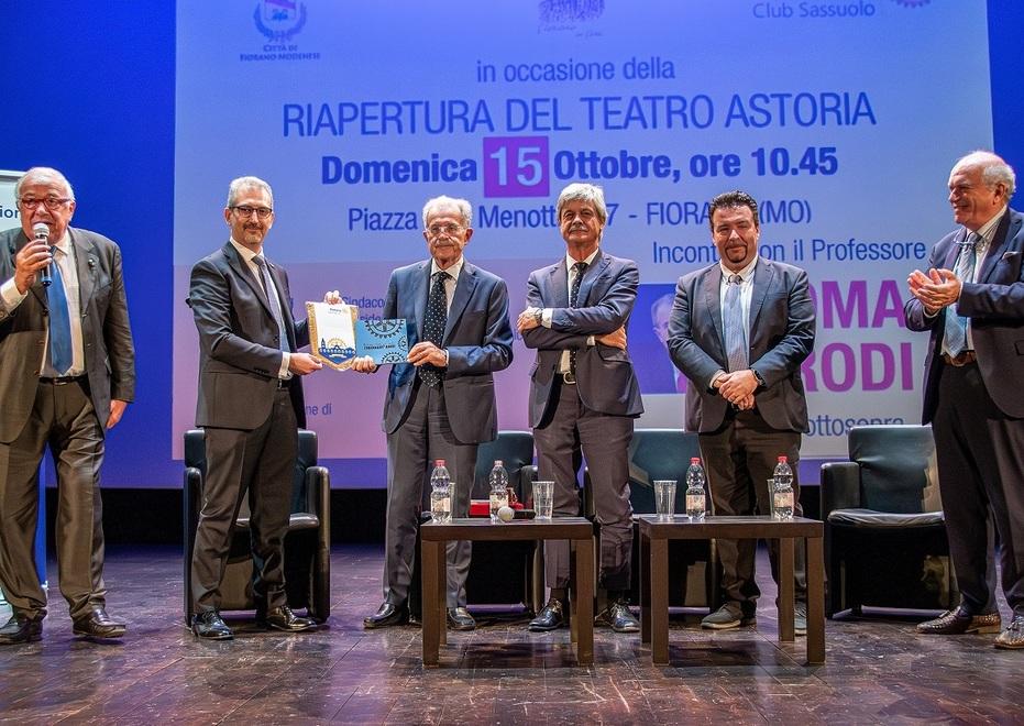 Romano Prodi e i ricordi legati a Fiorano per la riapertura del Teatro Astoria<br>
