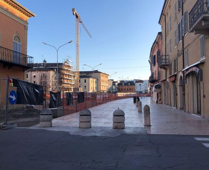 Finale. Piazza Garibaldi senza pace: «Cantiere ancora bloccato»<br type="_moz" />
