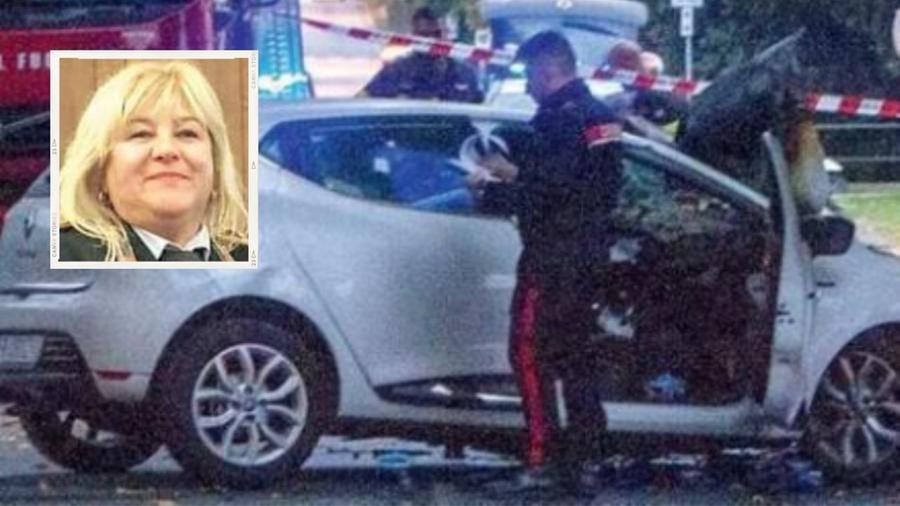 
	L'auto subito dopo l'incidente e nel riquadro la vittima

