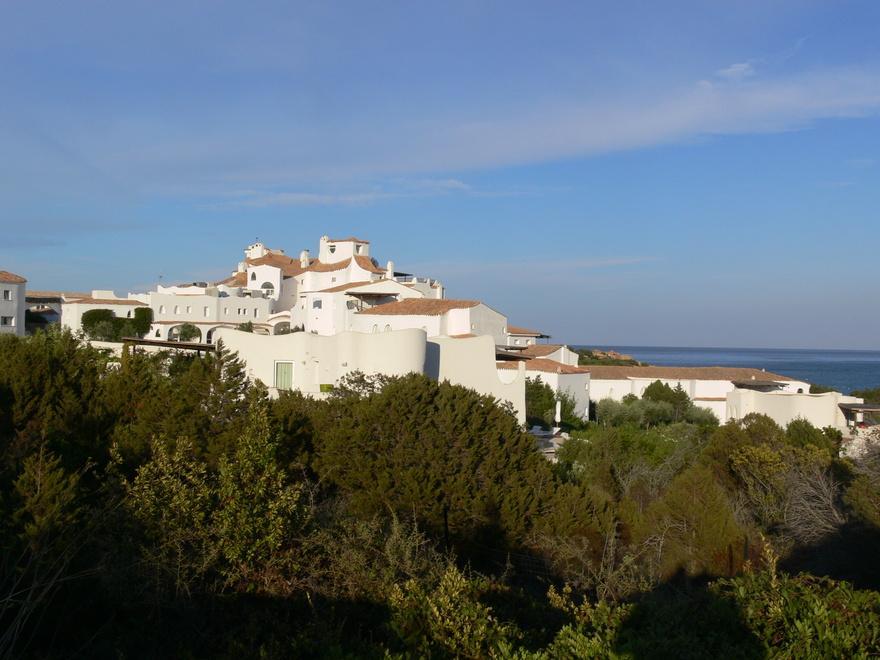 Abusi in Costa, dissequestrate le suite del Romazzino 