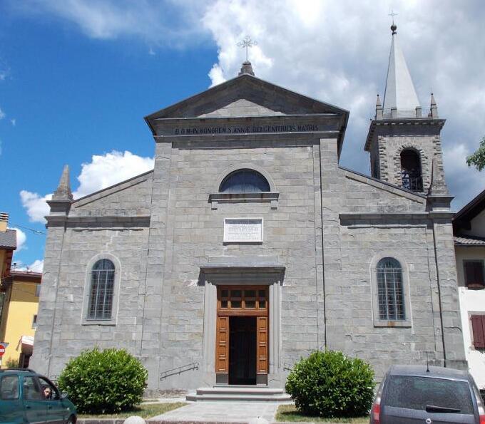 Il referendum di don Boschini a Pievepelago: «Volete silenziare le campane di notte?»<br>
