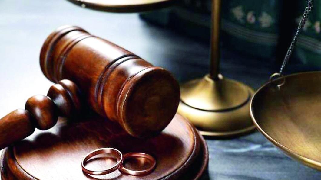 Coppie, la sentenza storica che (forse) porterà al divorzio veloce. L’avvocato Gassani: «Vi spiego cosa cambia»