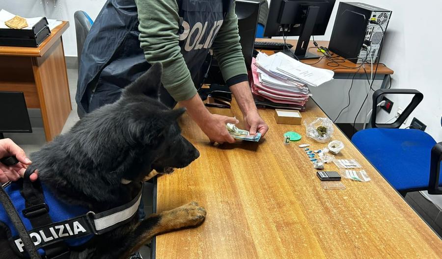 In casa hascisc, marijuana, ketamina e cocaina: arrestato un giovane a Cagliari